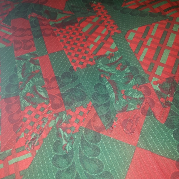Gorgeous Christmas Table Linens for Extra Large Table - Picture 3 of 8